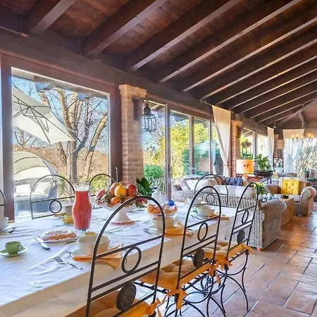 Villa Uvaspina 8, Emma Antignano (Piedmont)