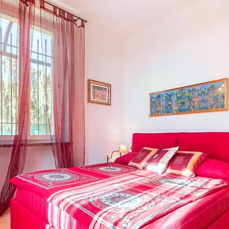 Villa Uvaspina 8, Emma *