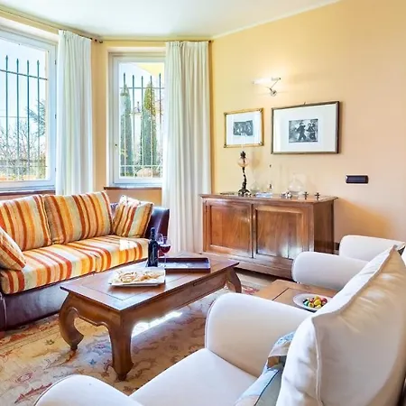 Uvaspina 8, Emma Villa Antignano (Piedmont)