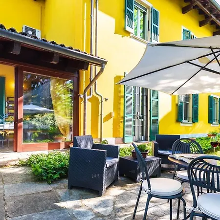 Uvaspina 8, Emma Villa Antignano (Piedmont)