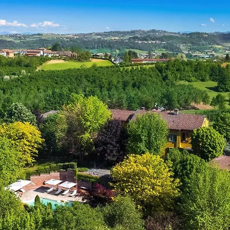 Uvaspina 8, Emma Villa Antignano (Piedmont)