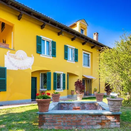 Uvaspina 8, Emma Villa Antignano (Piedmont)