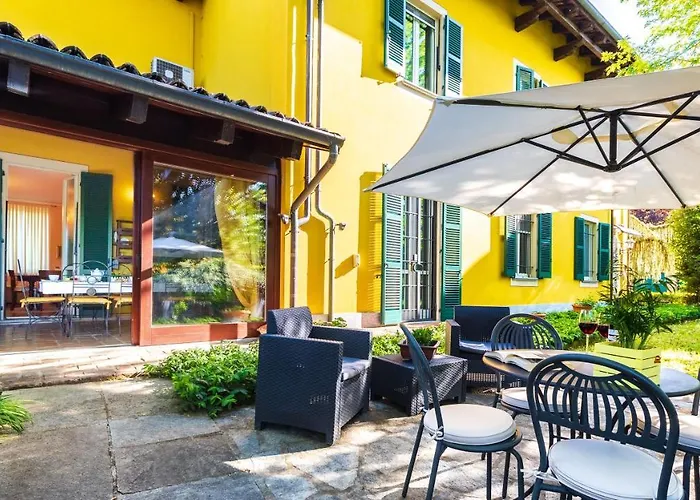Uvaspina 8, Emma Villa Antignano (Piedmont)