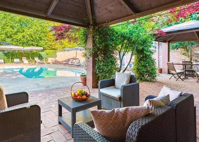 Villa Uvaspina 8, Emma *